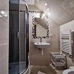 Проживание в семье Goscinne Kurosik