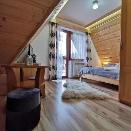 Quarto em Acomodações Particulares Goscinne Kurosik